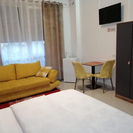 Isabel Rooms Tirana Camera foto