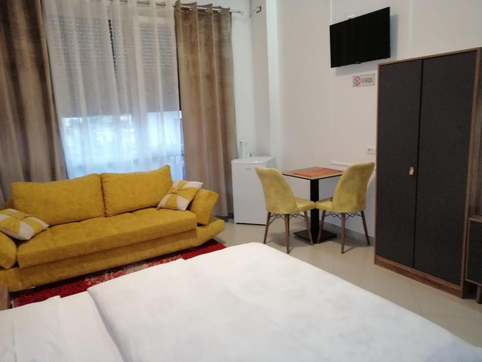 Isabel Rooms Tirana Camera foto